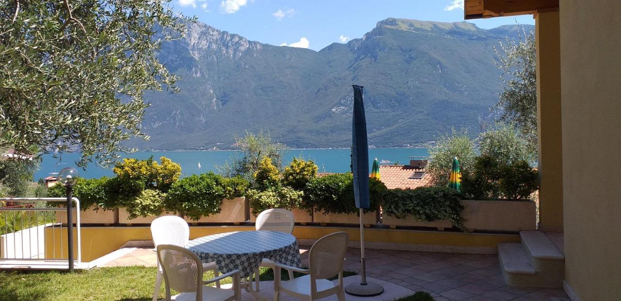 Appartamenti Villa Clivia Limone sul Garda Exterior photo