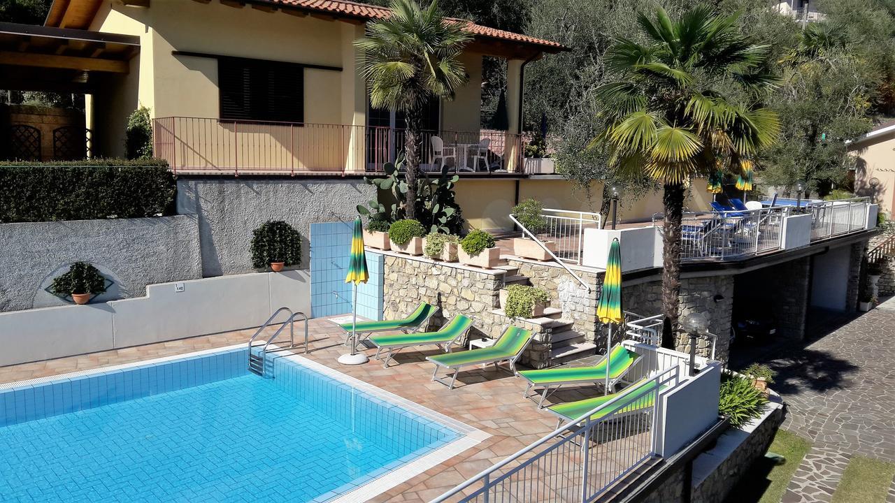Appartamenti Villa Clivia Limone sul Garda Exterior photo